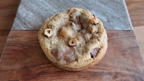 CHOCOLAT AU LAIT NOISETTES CARAMÉLISÉES